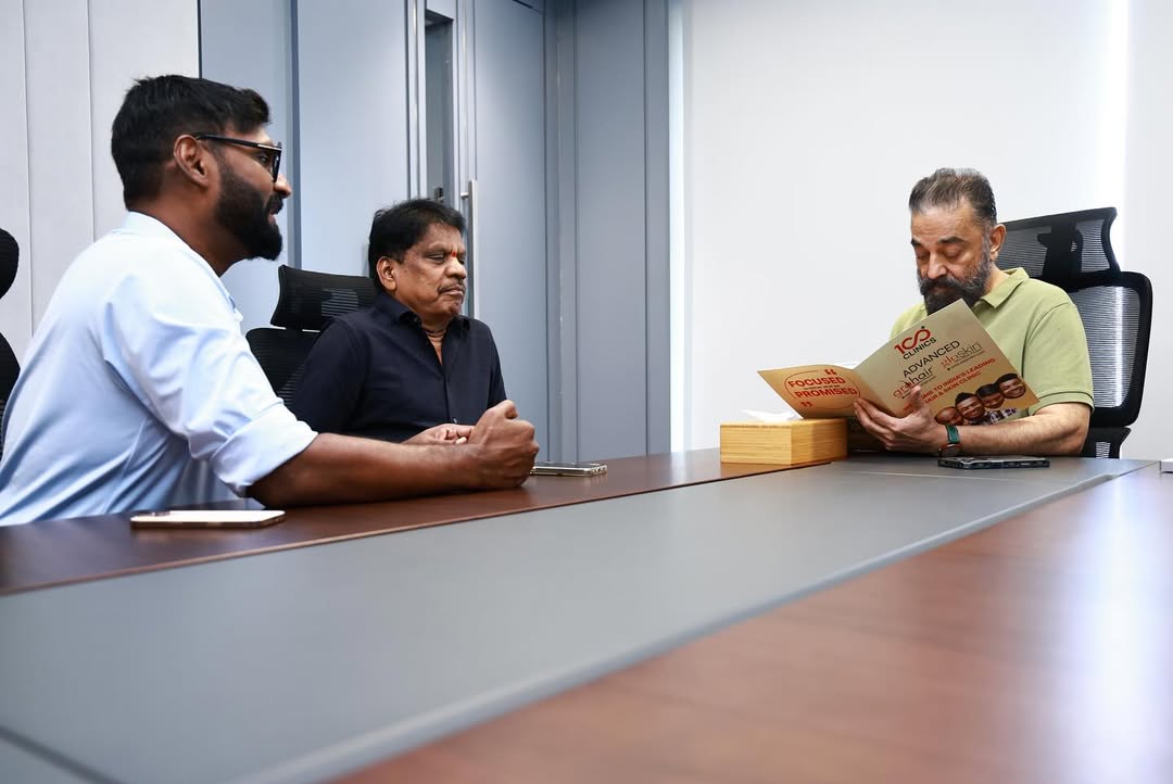 SundaR KamaL (@kamaladdict7) on Twitter photo Founder and CEO of STC Group Saran Vel Jayaraman and <a href="/RedGiantMovies_/">Red Giant Movies</a>'s <a href="/MShenbagamoort3/">M Shenbagamoorthy</a> meet Ulaganayagan <a href="/ikamalhaasan/">Kamal Haasan</a> today❤️
#KamalHaasan Founder and CEO of STC Group Saran Vel Jayaraman and <a href="/RedGiantMovies_/">Red Giant Movies</a>'s <a href="/MShenbagamoort3/">M Shenbagamoorthy</a> meet Ulaganayagan <a href="/ikamalhaasan/">Kamal Haasan</a> today❤️
#KamalHaasan