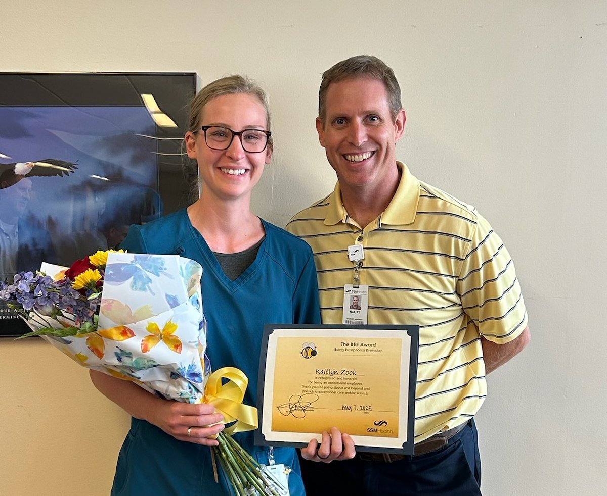 Kaitlyn Zook, OTR/L, an @SSM Health  St. Agnes Hospital licensed occupational therapist, has been named the newest recipient of the BEE (Be Exceptional Everyday) Award. Congratulations Kaitlyn! 🎉🐝bit.ly/45SiKbI