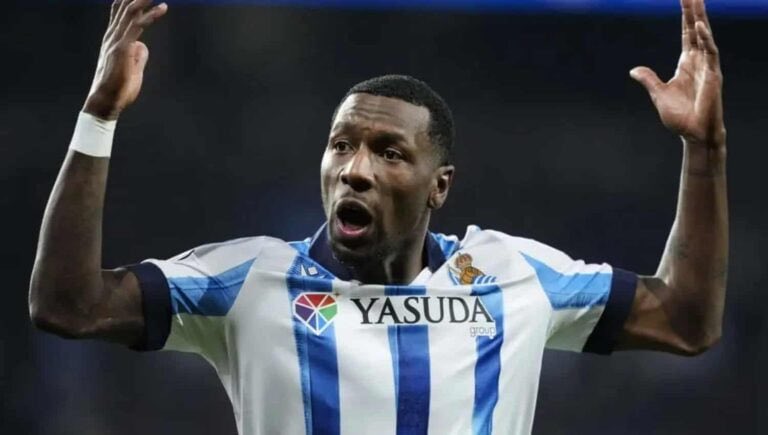 FootballTimee__'s tweet image. ☎️ Sheraldo Becker cerca de rescindir su contrato para firmar con @Osasuna.