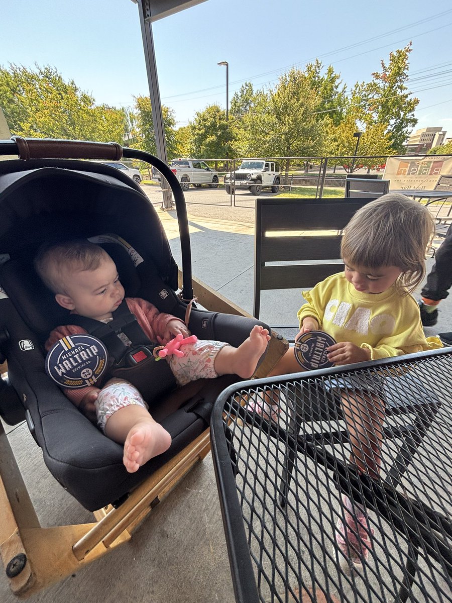 JustinManry3's tweet photo. Brought Bristol, Goldie, and mama Mal to @WaltripBrewing  in Bristol Tenn. Is @MW55  here?? https://t.co/OdAq8yXUVN