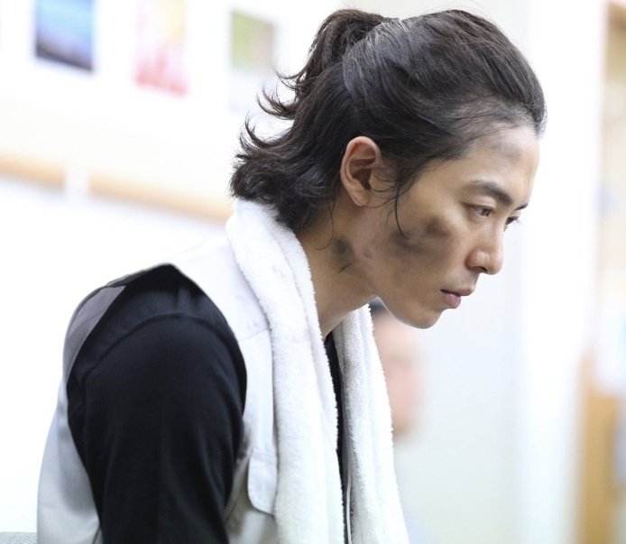 소찬해 알바 하는 건데 
왜 나는 그가 보일가... 
ㅎ..