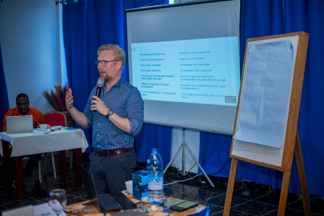 FES Kamerun tweet media