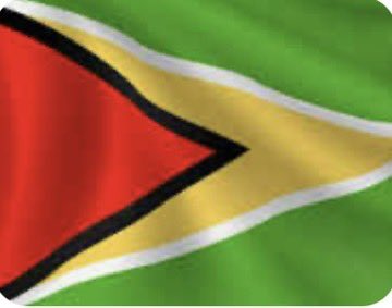 Hoy concurre a elecciones la territorialmente pequeña República de Guyana; sin embargo, el país de mayor crecimiento económico a nivel mundial los últimos años. 
Vecina de la antigua potencia petrolera de Venezuela, con quien disputa las 2/3 de su superficie (1/2)
