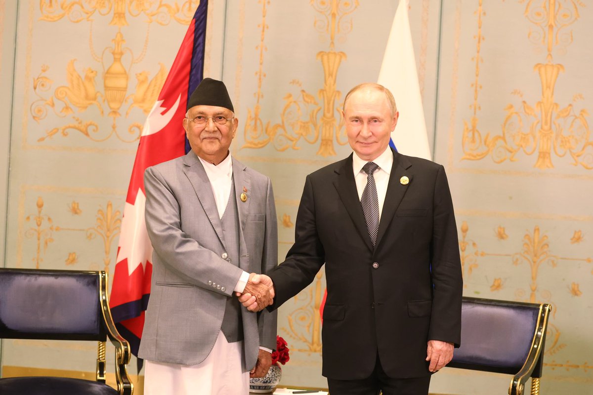 kpsharmaoli's tweet image. Had a bilateral meeting with His Excellency Mr. Vladimir Putin, President of the Russian Federation, in Tianjin. Our discussions focused on further strengthening Nepal–Russia relations and advancing mutually beneficial cooperation in the fields of culture, trade and investment.
