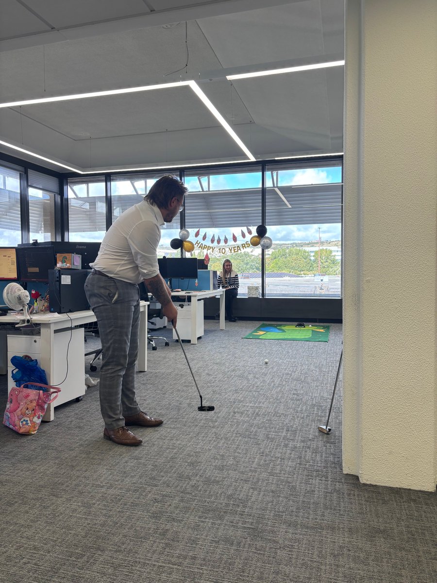 10 years of leadership, laughs, and making work awesome! 🥳 

Huge congrats to our Managing Director on this milestone at Visitor Chat. Here’s to the next chapter! 🚀
#WorkAnniversary #Leadership #VisitorChat