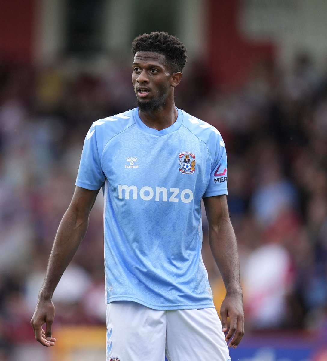 Summer signing number 8️⃣

✍️ A third arrival on deadline day! — Welcome to Lincoln City, Justin Obikwu! 🔴⚪️

#UTI