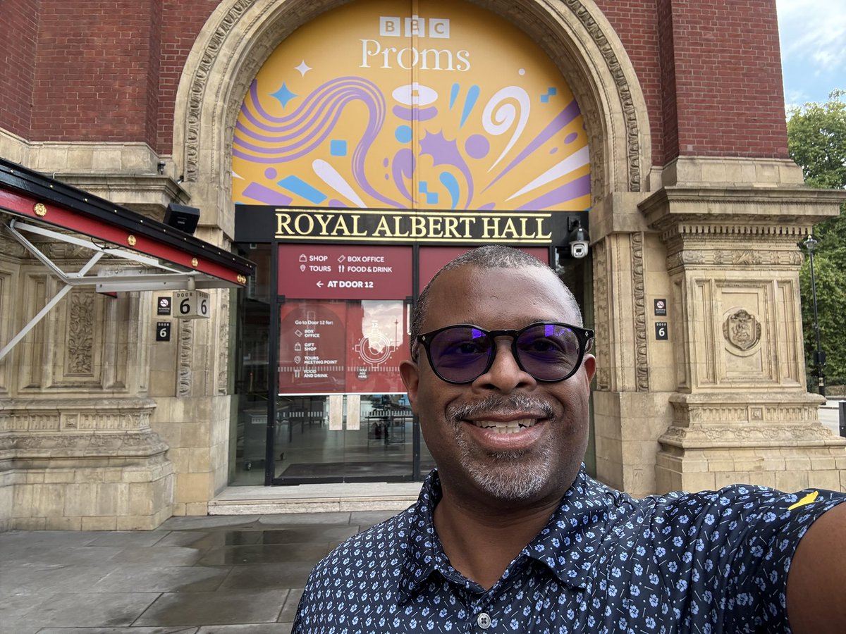 JamesLeeIII1's tweet image. It’s good to be back in London this week to hear the European premiere of my work “Visions of Cahokia” at the BBC Proms with the Chineke! Orchestra conducted by Jonathon Heyward!
#composer #newmusic #orchestra #orchestral #indigenous #creator #faith #Cahokia #religiouscenter