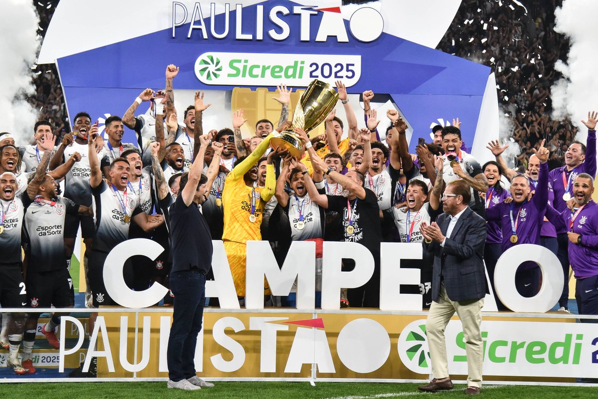 Corinthians em Derbys em 2025:

⚔️ 7 jogos (3V-3E-1D!)
⚽️ 6 gols
🚫 4 gols sofridos (!)
🧤 4 jogos sem sofrer gol (!)
🥅 7 grandes chances
🔓 17 grandes chances cedidas
👟 8.8 finalizações p/ marcar gol (!)
⚠️ 29.8 finalizações p/ sofrer gol (!)
⏳ 46.4% posse de bola
✅ 2/2