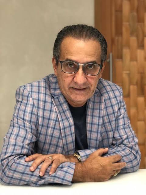 ESSE HOMEM, QUE PARECE O ROBERTO JEFFERSON, ESTA TÃO ENVOLVIDO NA TRAMA GOLPISTA QTO TODOS OS OUTROS.

CADEIA PARA SILAS MALAFAIA. 

Setembro 
Julgamento 
Golpe