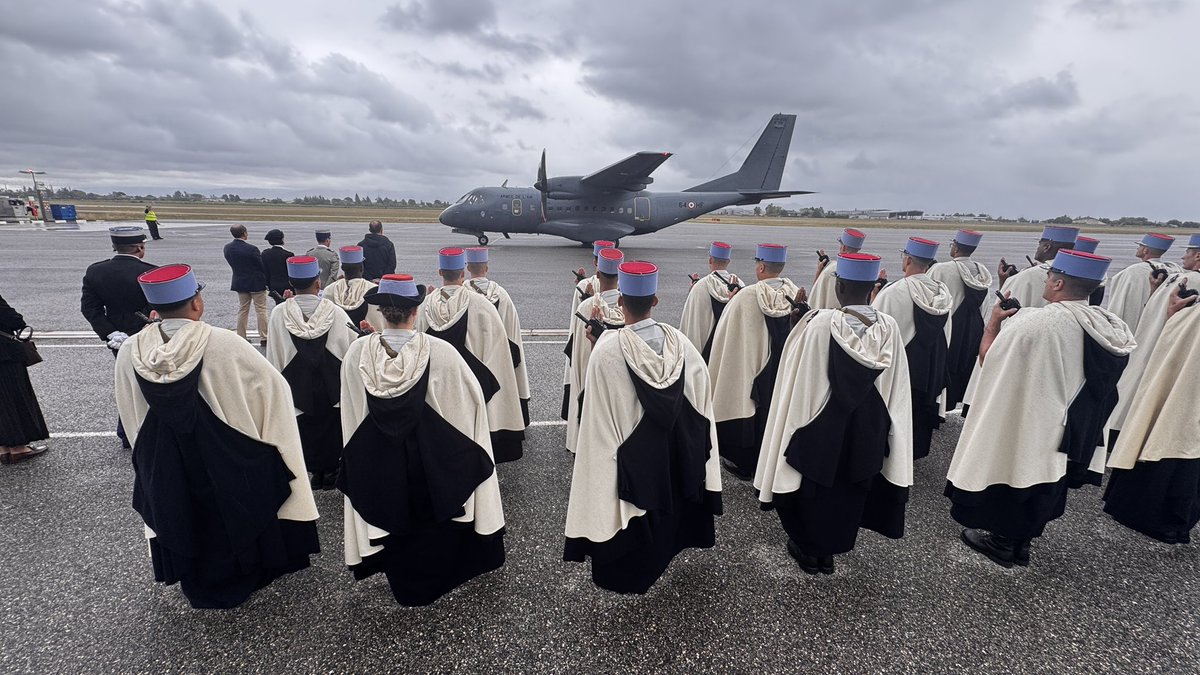 Prefet26's tweet image. #VisiteOfficielle | Visite du ministre des Armées @SebLecornu au camp d’entraînement du 1er Régiment de #Spahis à Valence.

Au cœur de la transformation de l&apos;@armeedeterre 

Au programme : démonstration dynamique des capacités de la 6e Brigade Légère Blindée qui illustre…