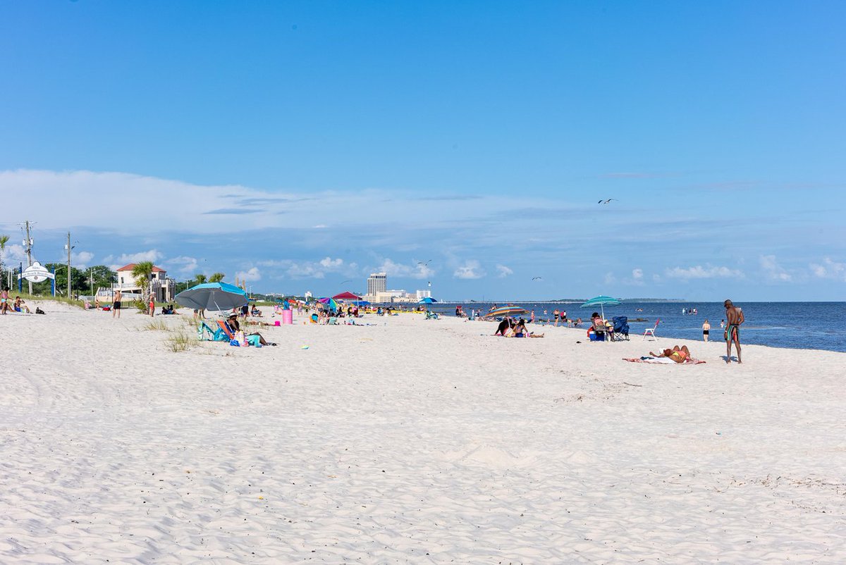 Happy Labor Day from #CoastalMississippi! We want to see how you're celebrating today on the Coast - whether it's toes in the sand, trying out a new restaurant, or soaking up the sunshine!

Share your favorite Labor Day snaps with us here: bit.ly/41wPDt7

#PlayCoastal