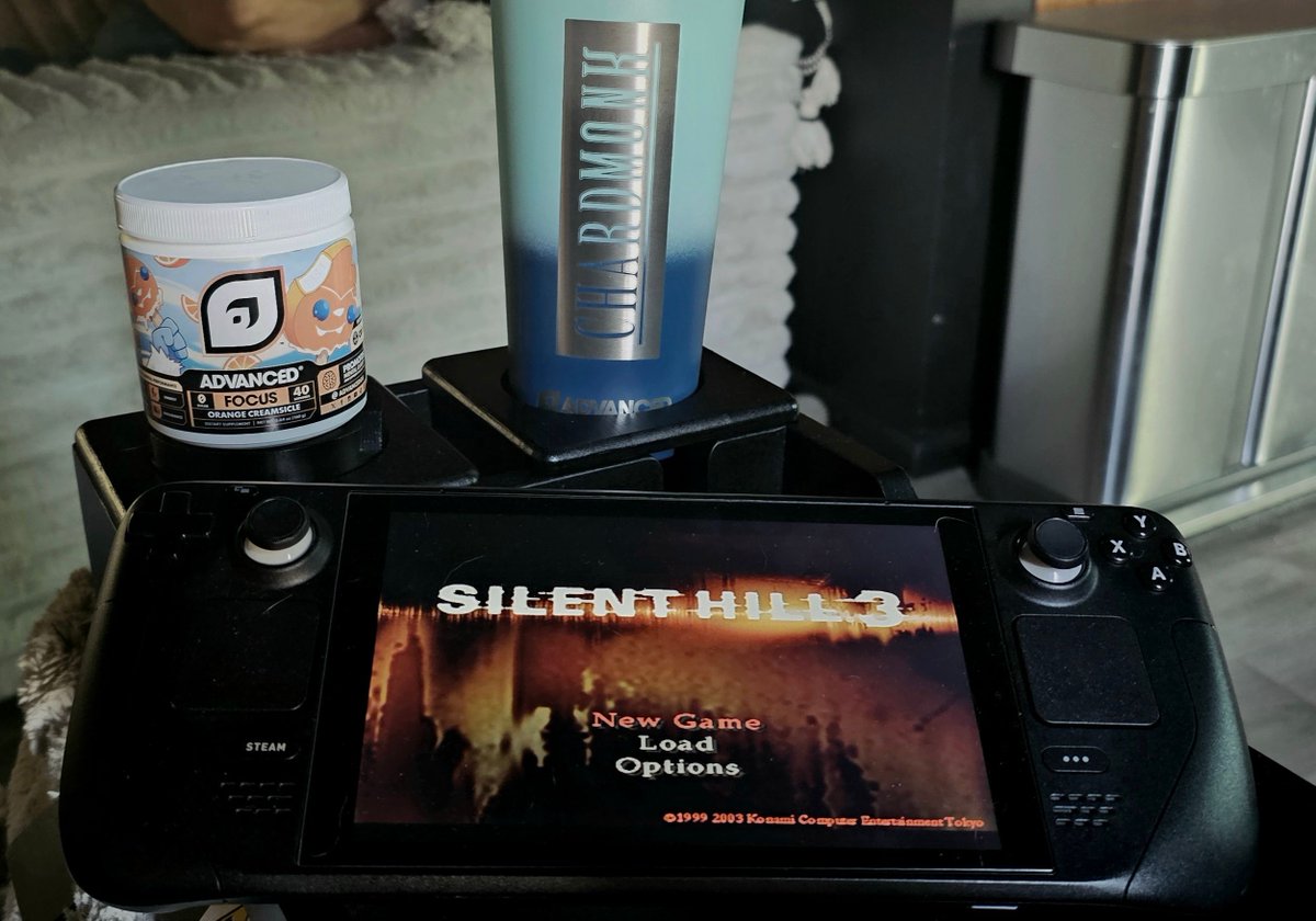 Chardmonkgaming's tweet photo. September starts with Orange Creamsicle @AdvancedGG 🍊🍦 Smooth, creamy focus for spooky season.

Code CHARD 👉 https://t.co/lXpKA1anT2

👉 Whats your favorite horror series?

#AdvancedGG #HorrorStreamer #StreamerFuel https://t.co/vWPzKT6uzu