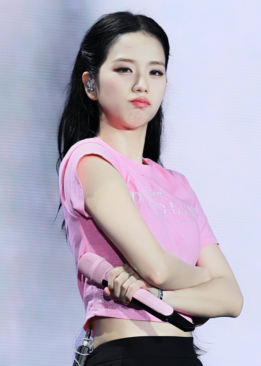 rubyjanereigns's tweet image. Heart shaped pout activated.