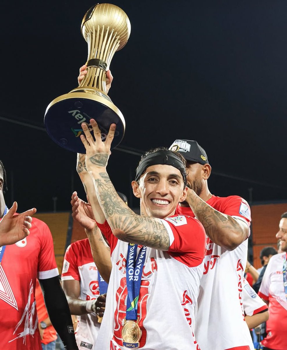 Miguel París (@soymiguelparis) on Twitter photo ¡Omar Fernández Frasica ⚡️ renovó con <a href="/SantaFe/">Independiente Santa Fe</a> 🇮🇩!
📌 El León 🦁 informó a través de sus redes sociales que el extremo de 32 años extendió su vínculo con el Cardenal hasta 2027. ¡Omar Fernández Frasica ⚡️ renovó con <a href="/SantaFe/">Independiente Santa Fe</a> 🇮🇩!
📌 El León 🦁 informó a través de sus redes sociales que el extremo de 32 años extendió su vínculo con el Cardenal hasta 2027.