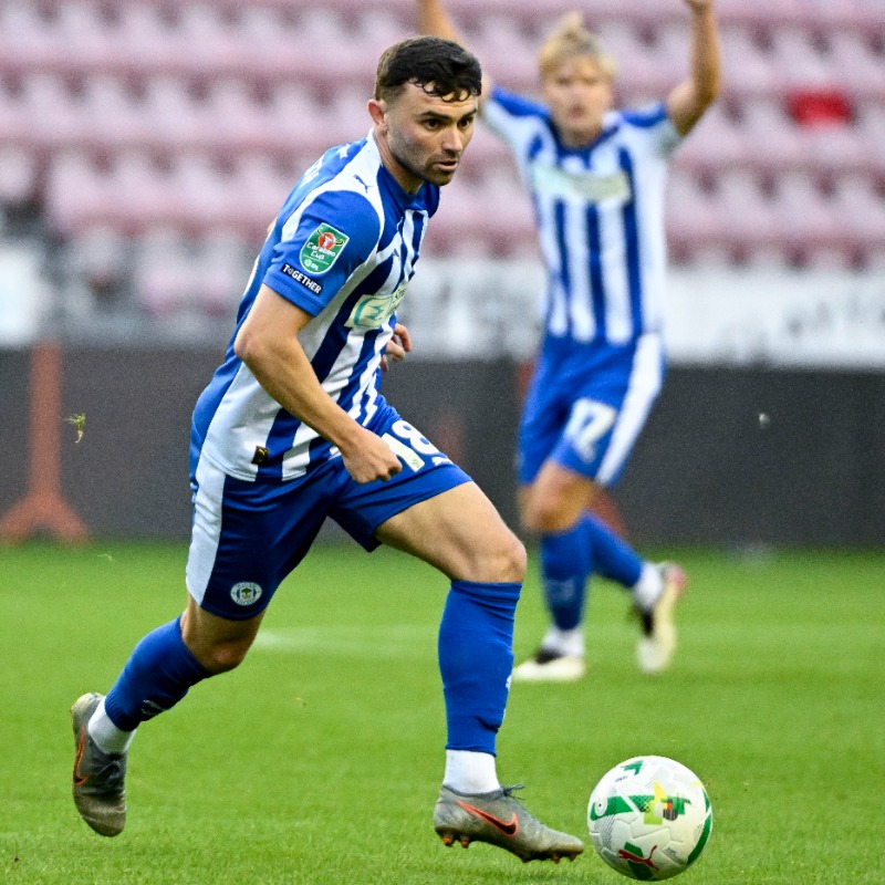 LaticsOfficial's tweet photo. 🙌 Wishing all the best to Jonny Smith, who joins Gillingham FC on a season-long loan deal. 

#wafc 🔵⚪️