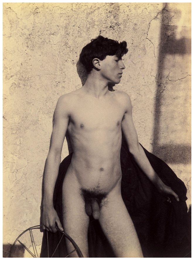 A Celebration to the Beauty of the Male Body (@jalogdl) on Twitter photo 