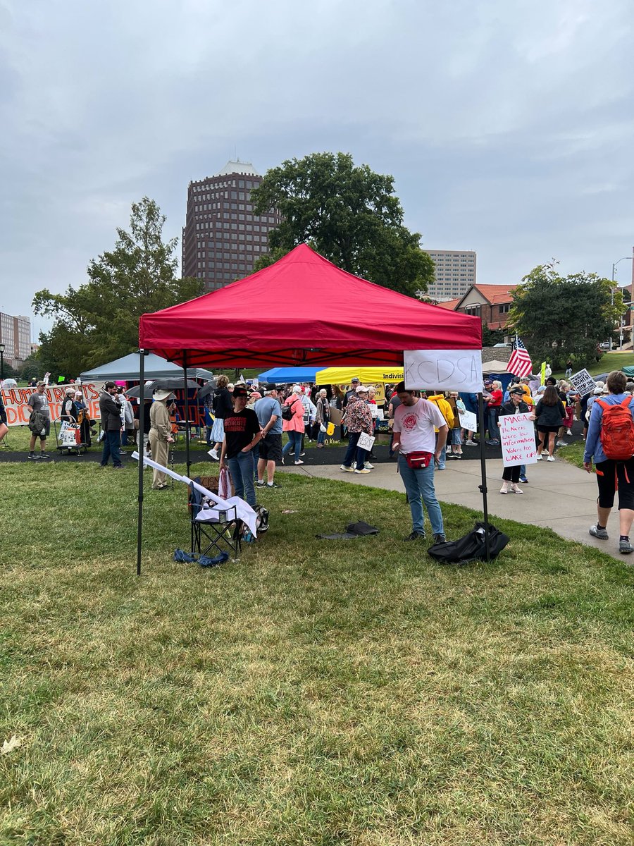 We are down at Mill Creek protest and we have a tent on this Labor Day! To fight the gerrymander make sure you contact MO House Speaker John Patterson and tell him NO REDISTRICTING! 👉house.mo.gov/memberdetails.…