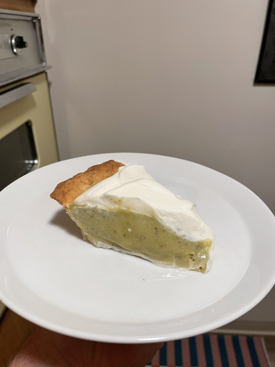 I made pistachio cream pie with homemade pistachio butter pudding