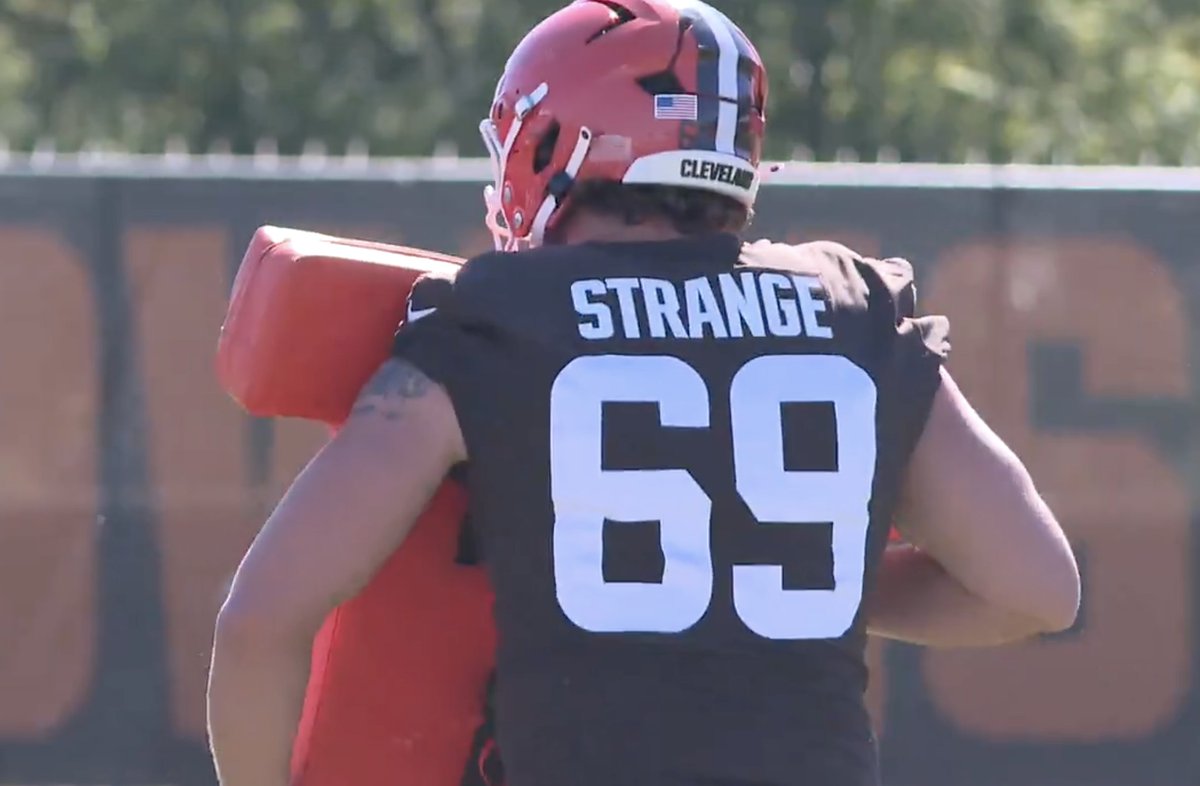 JordanZirm's tweet image. come ON man lmaooooo