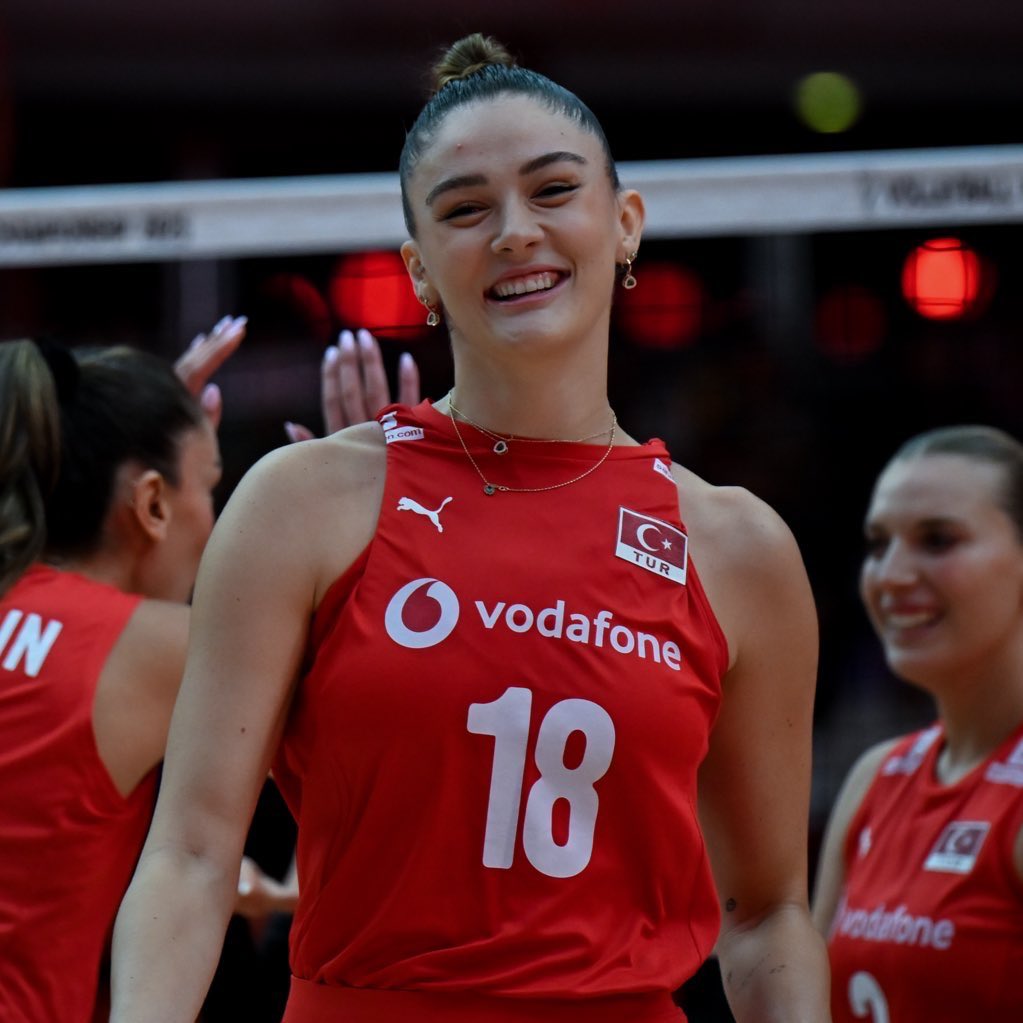 Shannon LEZ ❤️‍🩹❤️‍🩹💝💕💕🪢🦜 (@lez_shannon) on Twitter photo 