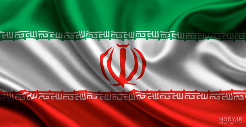 پرچم سه‌رنگ ایران بر فراز گنبد جمکران،
نمادی از ایمان، شهامت و انتظار…🇮🇷✨
هر وزش نسیم پرچم را می لرزاند گویی سلامی دوباره به امام عصر (عج) می فرستد

#ایران_پرچمدار_ظهور