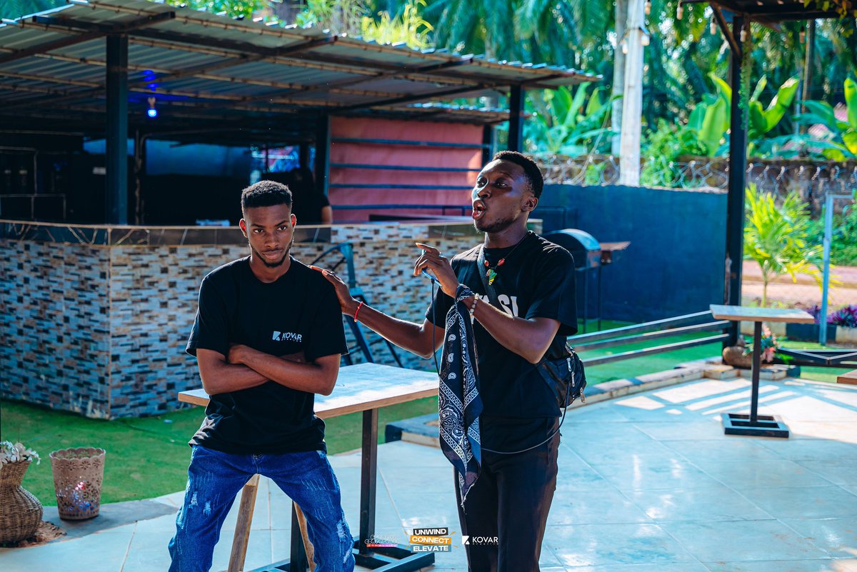 CreativeXComm's tweet image. Over the weekend we organised a hangout with KOVAR CREATIVES!

A space for Creatives to breathe, connect and grow together. 
It was not the regular funfilled hangout, but it was fun mixed with hyper creativity.

Tag that creative you saw in the picture slides

#creativeconference