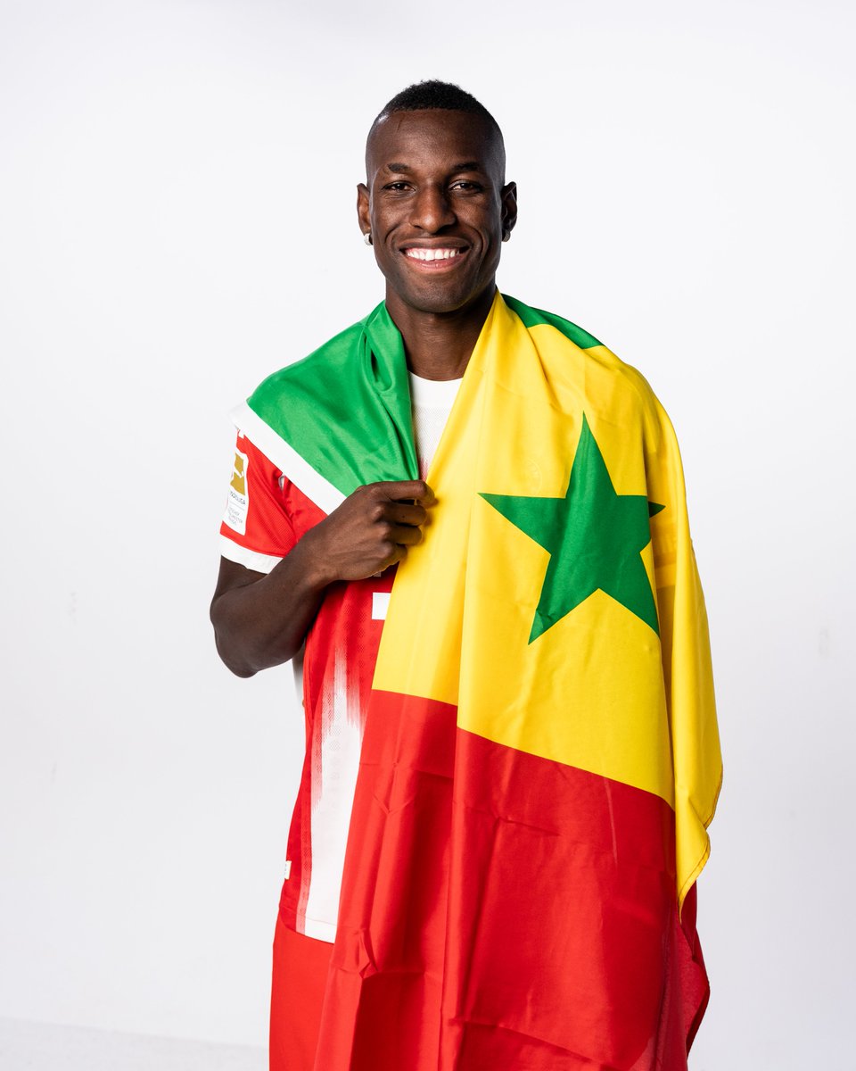 🦁🇸🇳 #ServusNico