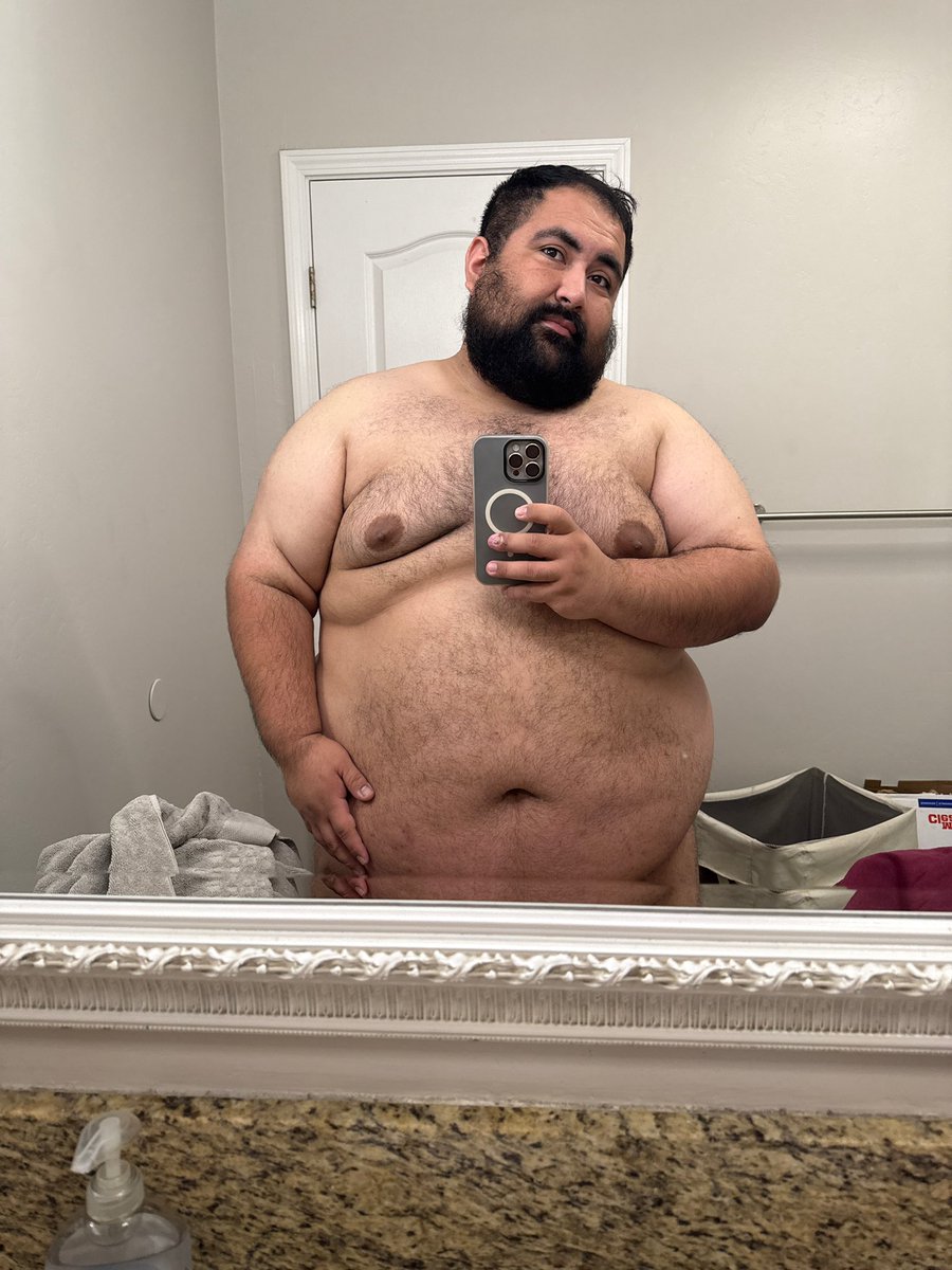 Mr. BigBear12 tweet media