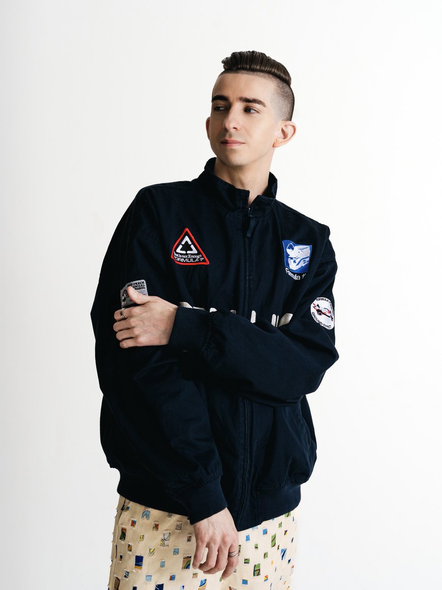 kaysinmusic's tweet image. i haven’t released music all year…which makes this tune that much more special ✨ “glitter and gold” with my man @3beatmusic_ touches down on mars this friday 9/5 🏅
pre-order/save: orcd.co/rpm268