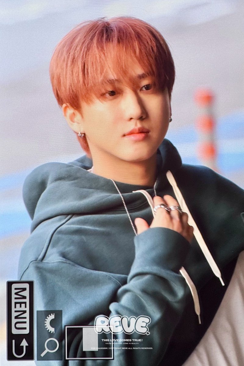 REVE_CB's tweet photo. 250902 GMP 출국

#Straykids #스트레이키즈
#Changbin #창빈 #チャンビン https://t.co/n3zEBT5XgC