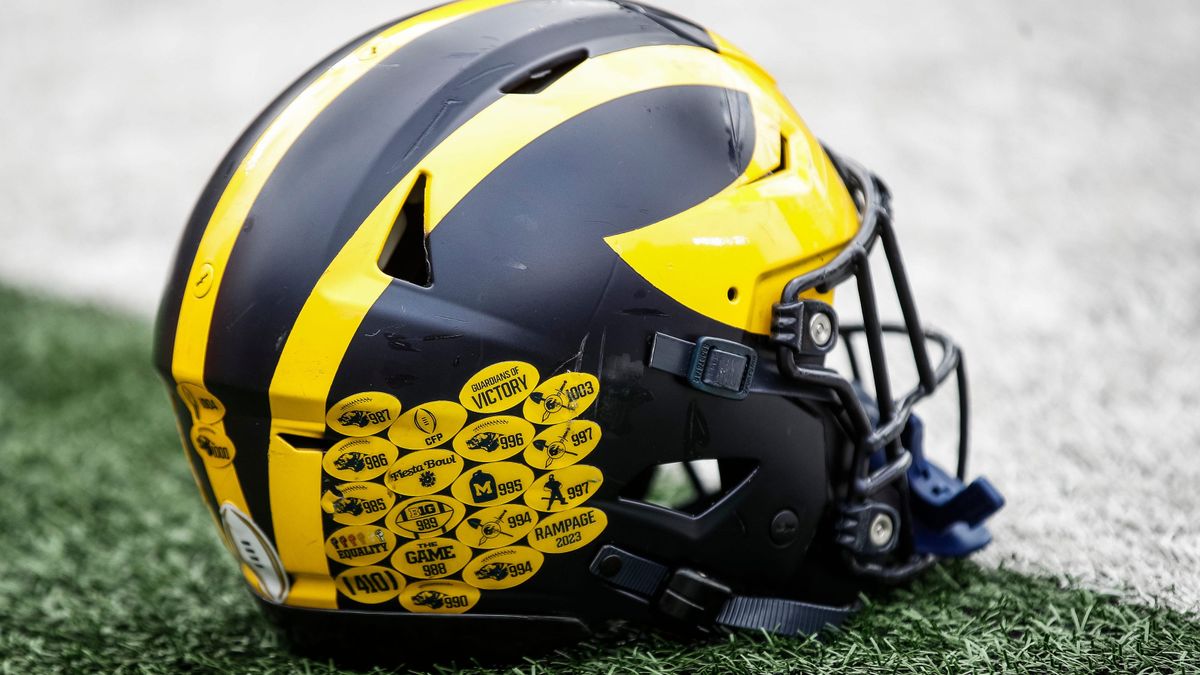 wolverineswire's tweet photo. Report: Former Michigan player linked to leaked evidence in NCAA’s Connor Stalions case https://t.co/kIfJ27mYyQ https://t.co/JJvflj8l1M