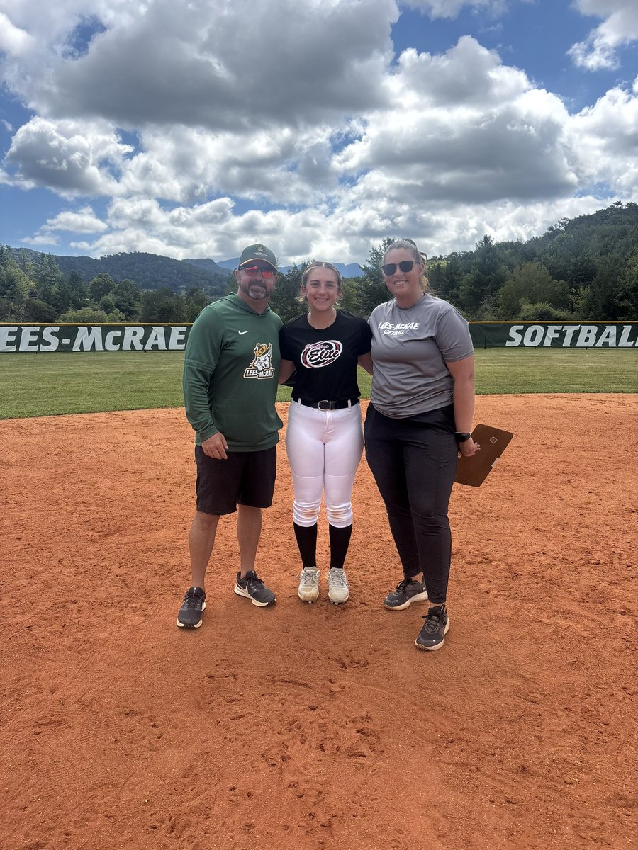 Had a great day at Lees-McRae today! Thank you coaches and players for the great instruction. I loved being on this beautiful campus and can’t wait to be back!
<a href="/LMC_Softball/">Lees-McRae Softball</a> <a href="/carolinaelitejw/">carolinaelitejw</a> <a href="/cchs_sb_team/">Chatham Central High School Softball</a>