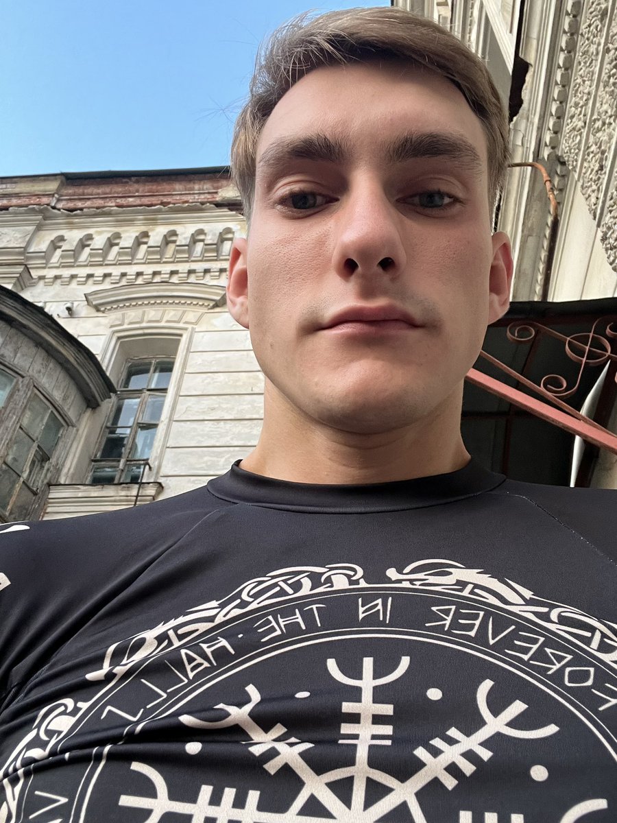 дайте 100 гривень
send.monobank.ua/jar/7M3UuUvTt4