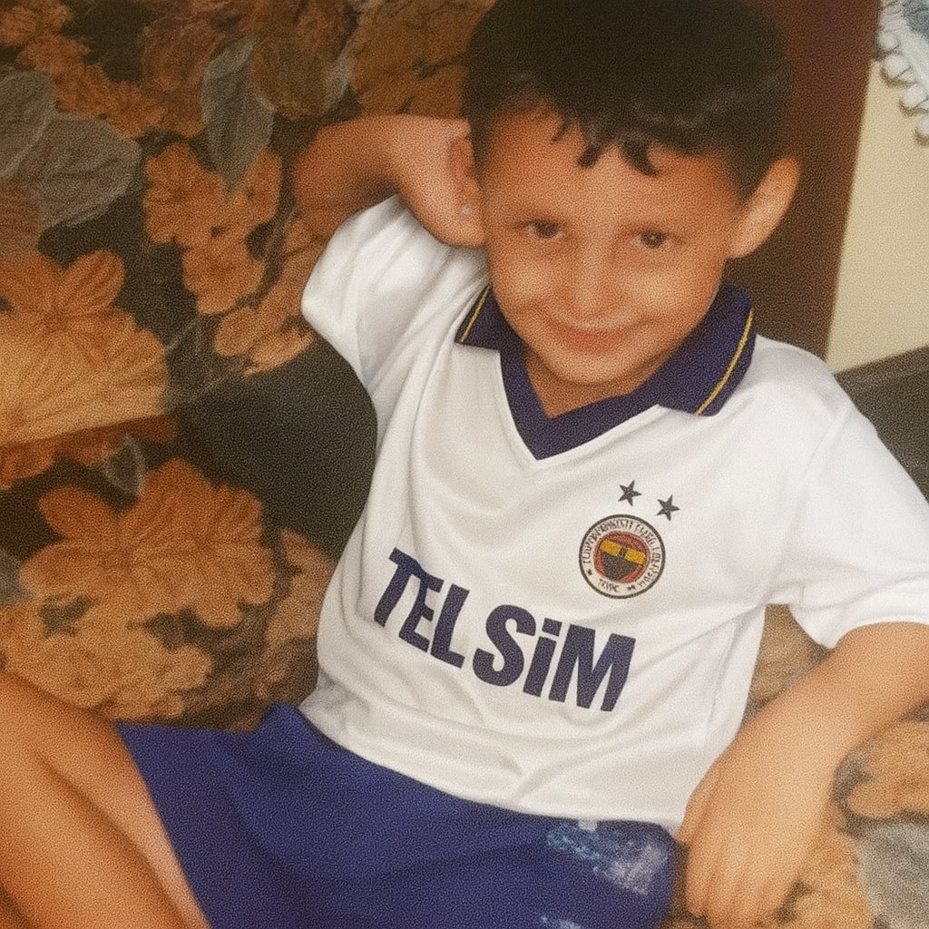 Galatasaray ile anlaşan Uğurcan Çakır’ın çocukluk fotoğrafı