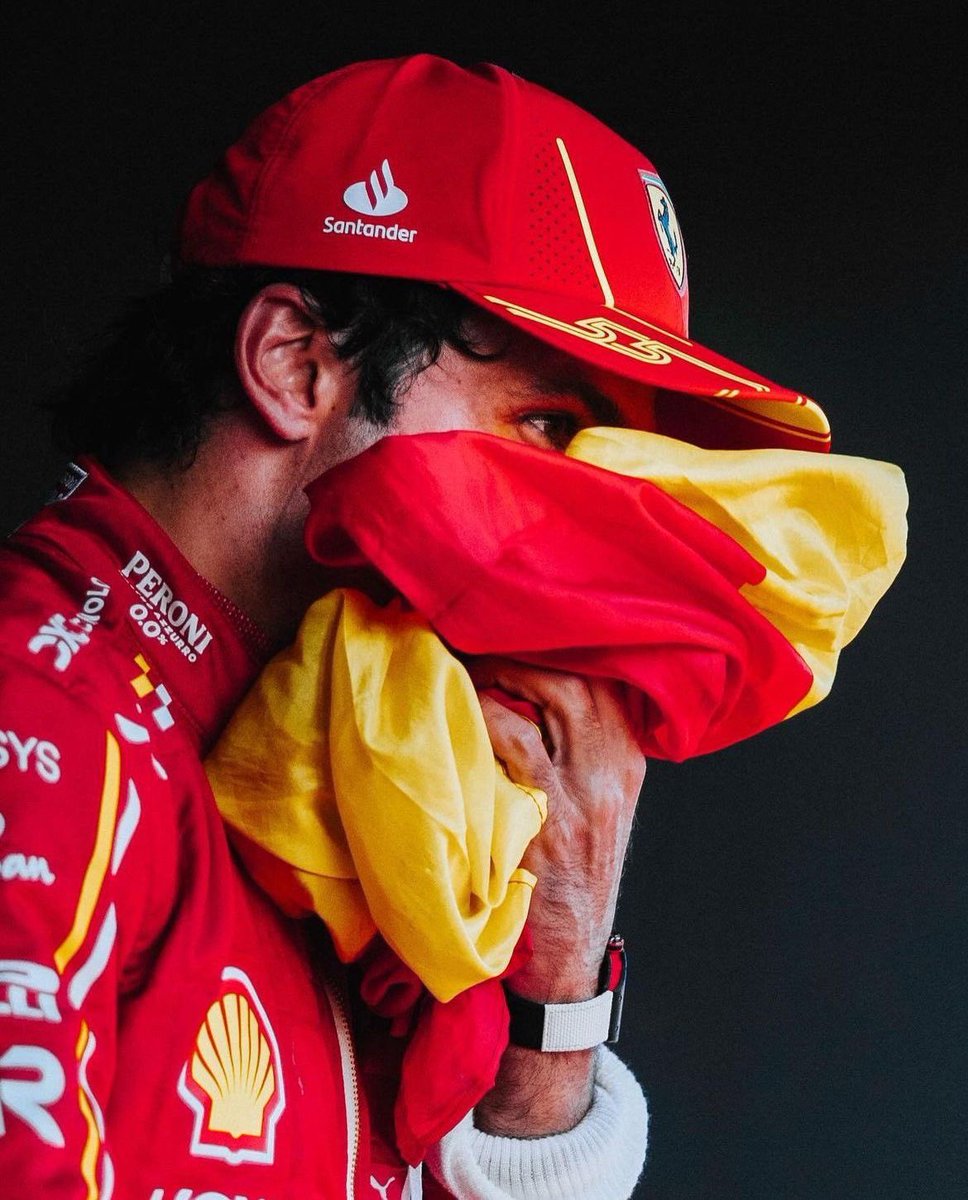 dcalast's tweet photo. 31 years of excellence, 31 years of beauty, 31 years of inspiration, 31 years of dedication. ¡Feliz cumpleaños Carlitos! You are a story I will tell to my future children. https://t.co/ulhLGuz4A3