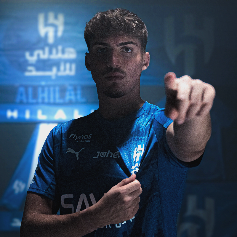 Alhilal_EN's tweet photo. #AlHilal signs Turkish defender Yusuf Akçiçek 📃