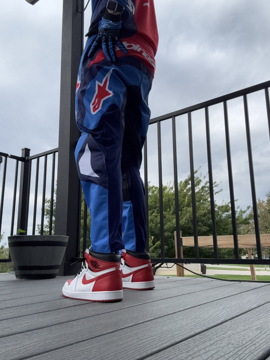 sneakerss6 (@sneakerss3435) / Posts / X