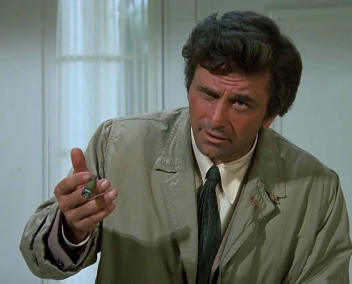 I’m pretty sure this is the episode where he pretends to be stupid and then solves the case.