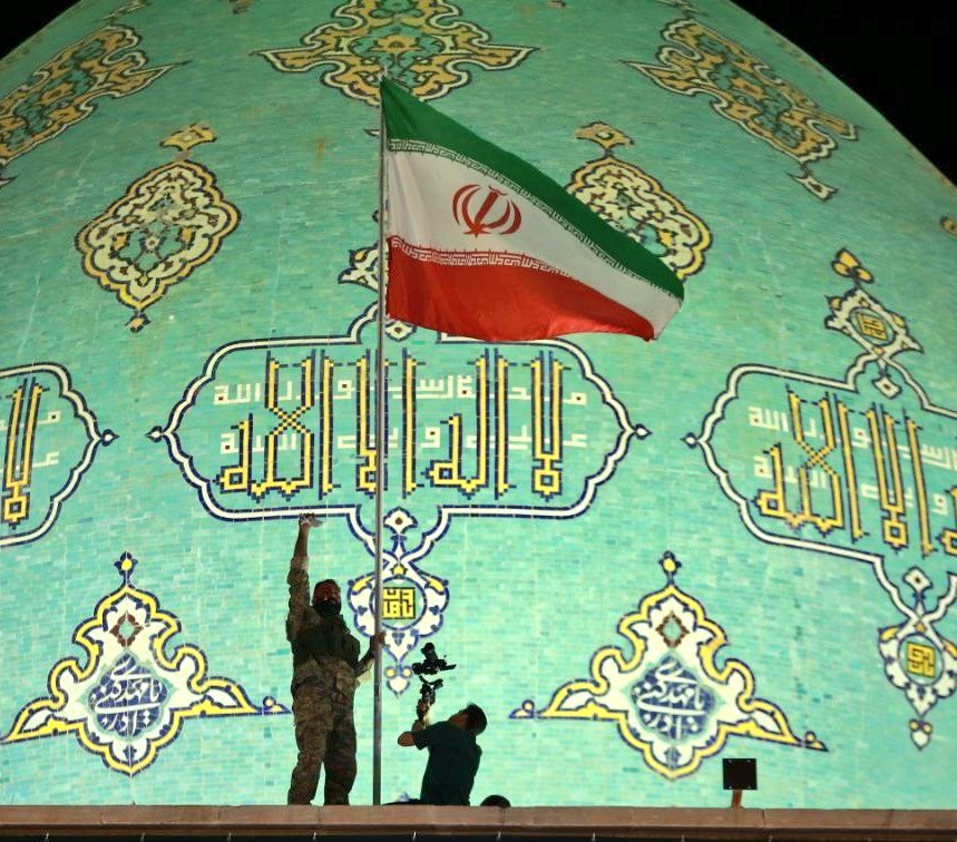 این عکس جلوه نهایی جمله #ایران_پرچمدار_ظهور امام زمانه :)