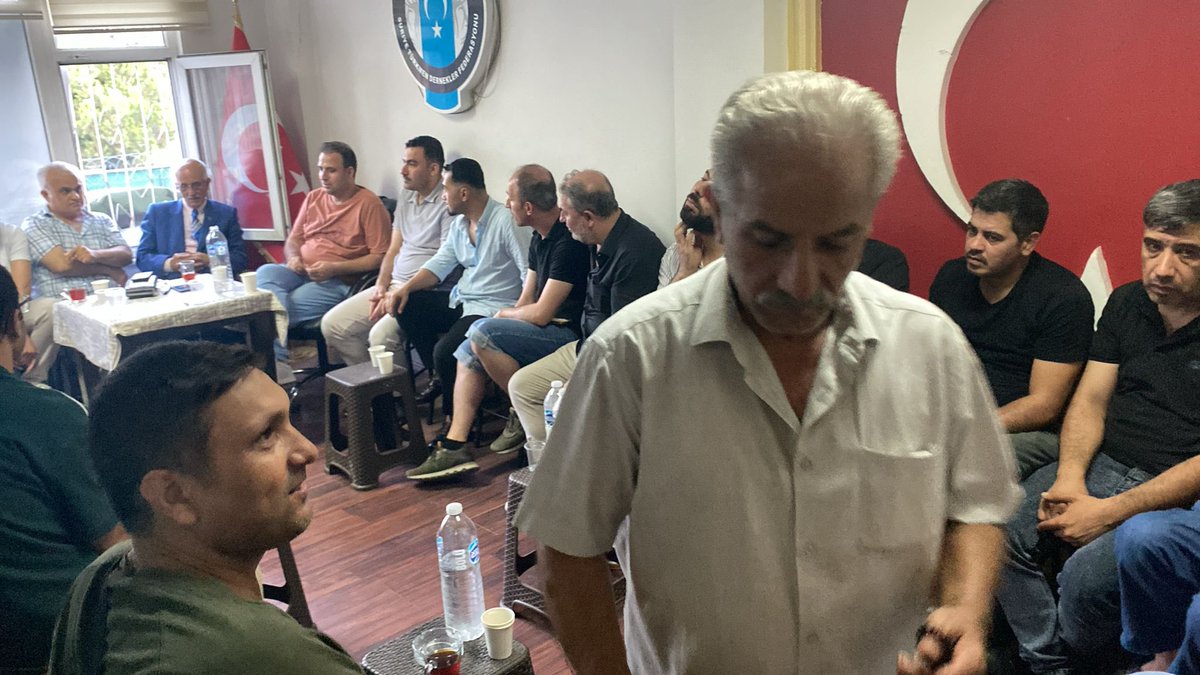 Türkmen Fed Merkezinde Parlamento Seçimleri Toplantısı

İstanbul’da bulunan Suriye Türkmenleri, yaklaşan parlamento seçimlerini tartışmak ve son gelişmeleri değerlendirmek üzere Türkmen Fed merkezinde bir istişare toplantısı gerçekleştirdi.