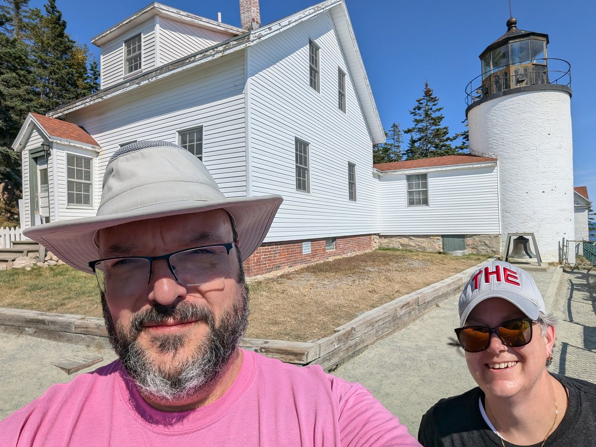 bettersafetynet's tweet image. Fellas, if you want to treat your lady right, and I think you do. Take your lady to a lighthouse! Ladies love lighthouses.
Follow me for more tips