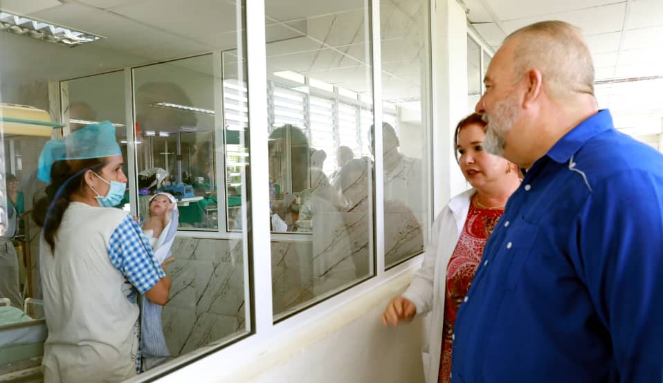 En Pinar del Río, visitamos el Centro de Atención a personas con conducta deambulante, la Oficina para el Desarrollo Integral de Guanahacabibes y el hospital Abel Santamaría, inmerso en la reparación de varias salas con la participación de las empresas locales.

#UnidosXCuba