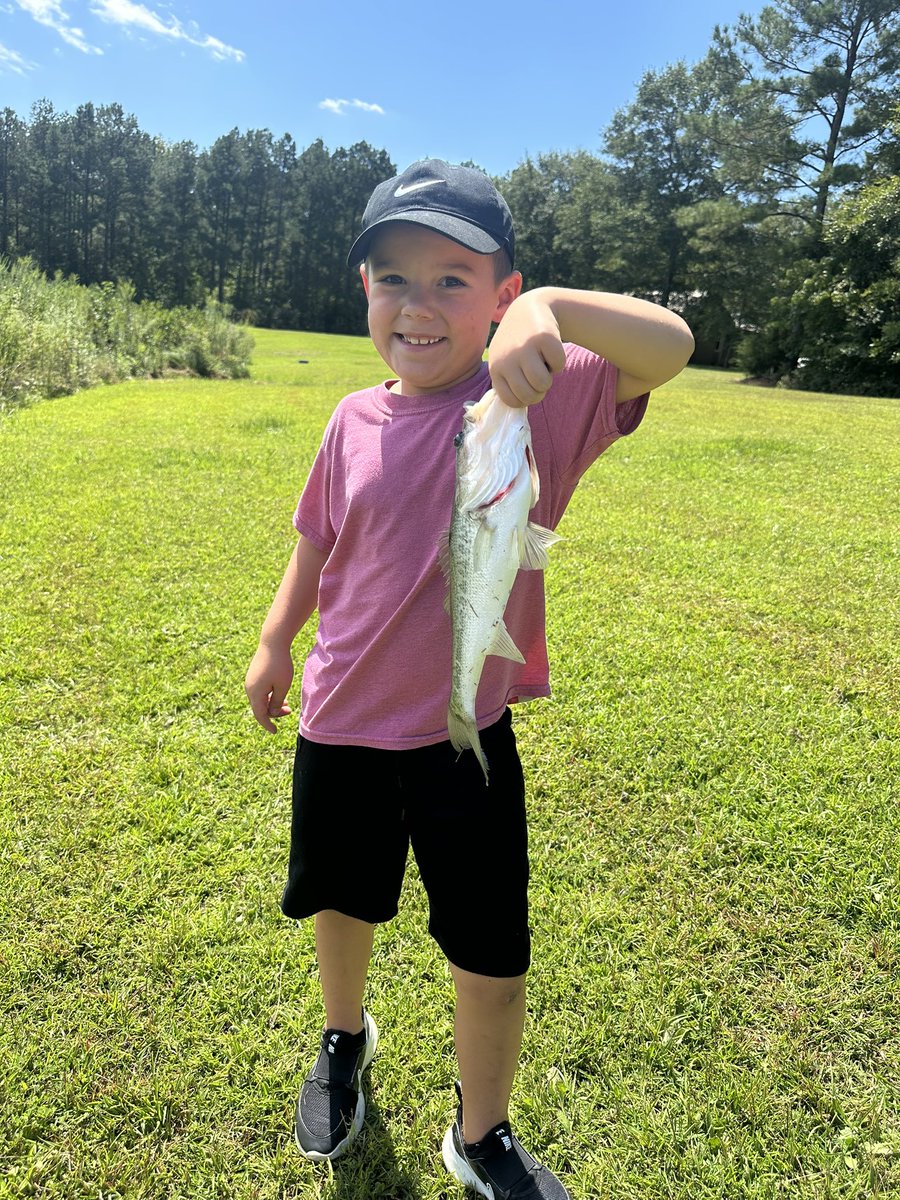 coach_mcclain25's tweet image. Thankful for a great practice this morning @BHP_Football , then a little 4 for 4 action with my dude on Labor Day! #separate