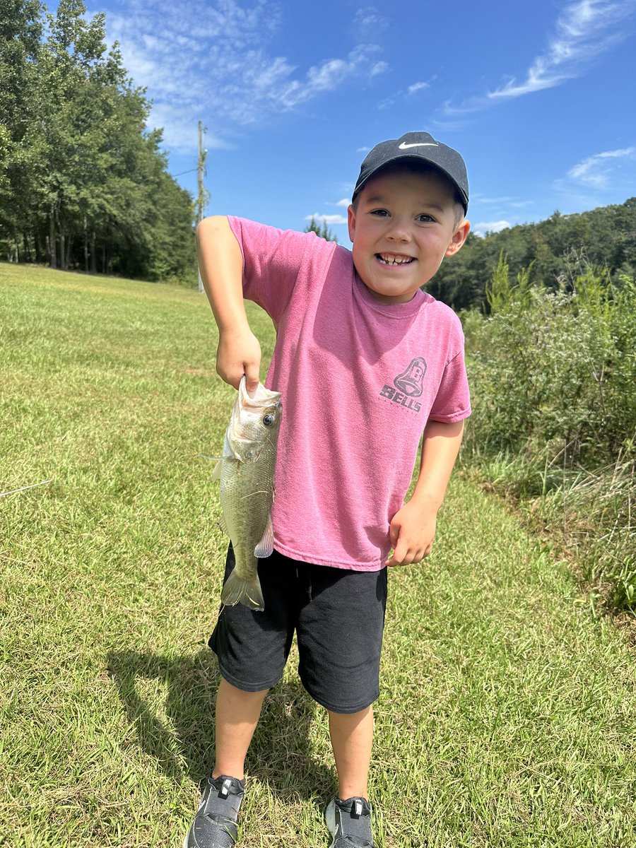 coach_mcclain25's tweet image. Thankful for a great practice this morning @BHP_Football , then a little 4 for 4 action with my dude on Labor Day! #separate