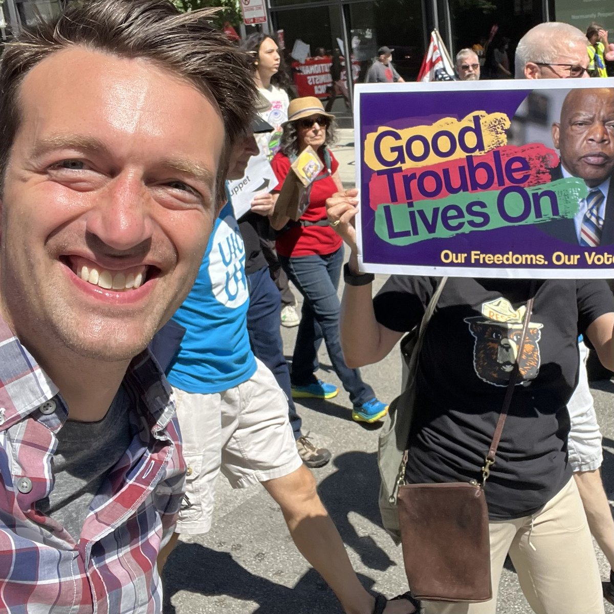 Happy Labor Day — a time to thank the working people who build and power our state and the unions who fight to protect rights.

We must keep the middle class promise alive in America—health care, housing you can afford, and a public transportation system that allows us to work.