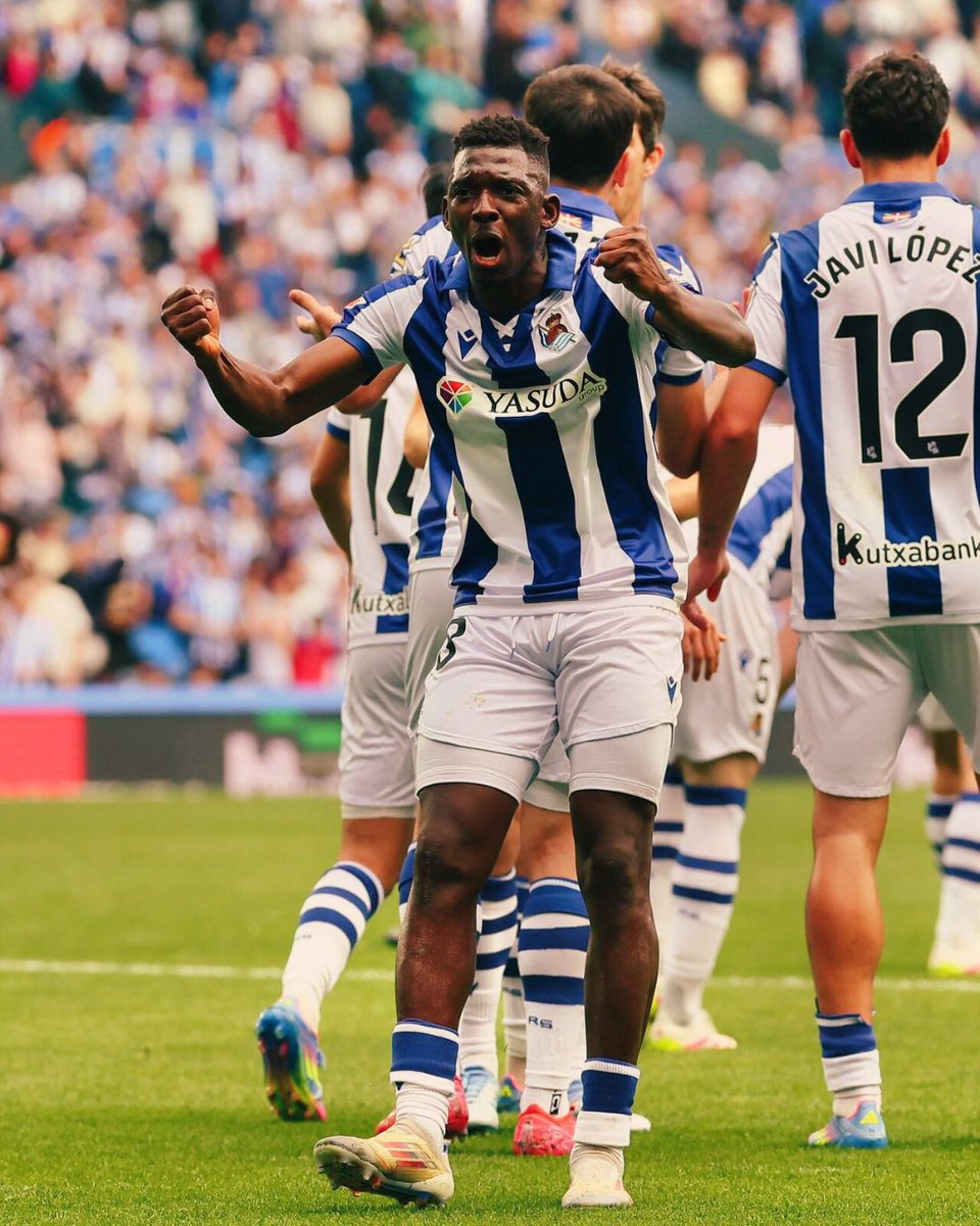 hamari27's tweet image. Querida familia de la Real Sociedad 💙🤍