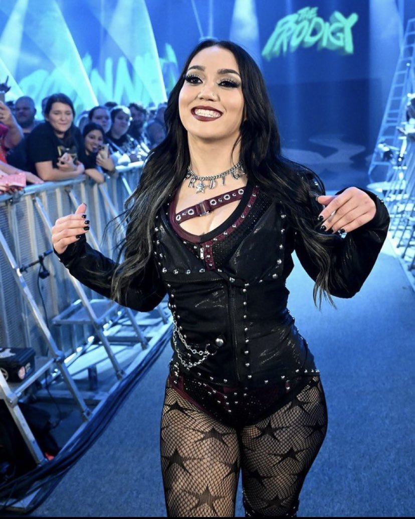 When Stephanie wins the World title she should be the one to dethrone her