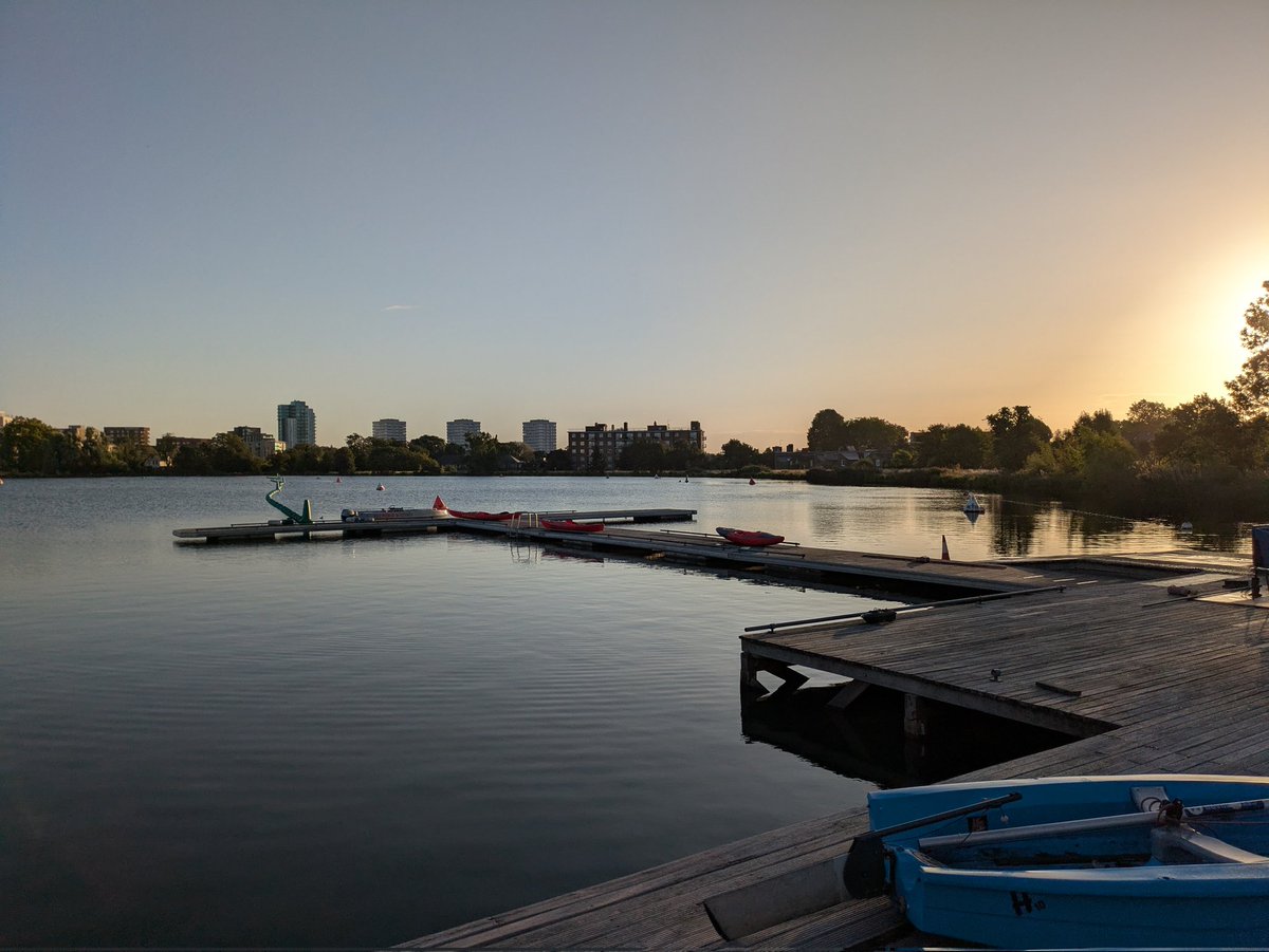 thegulfblog's tweet image. 19.2° in the water, 20° out. #Hackney this AM #Warmish