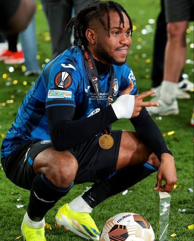 Bu tweetin altına #LookmanFenere yazan herkes birbiriyle takipleşsin.
Beni takip etmeyi de unutmayın