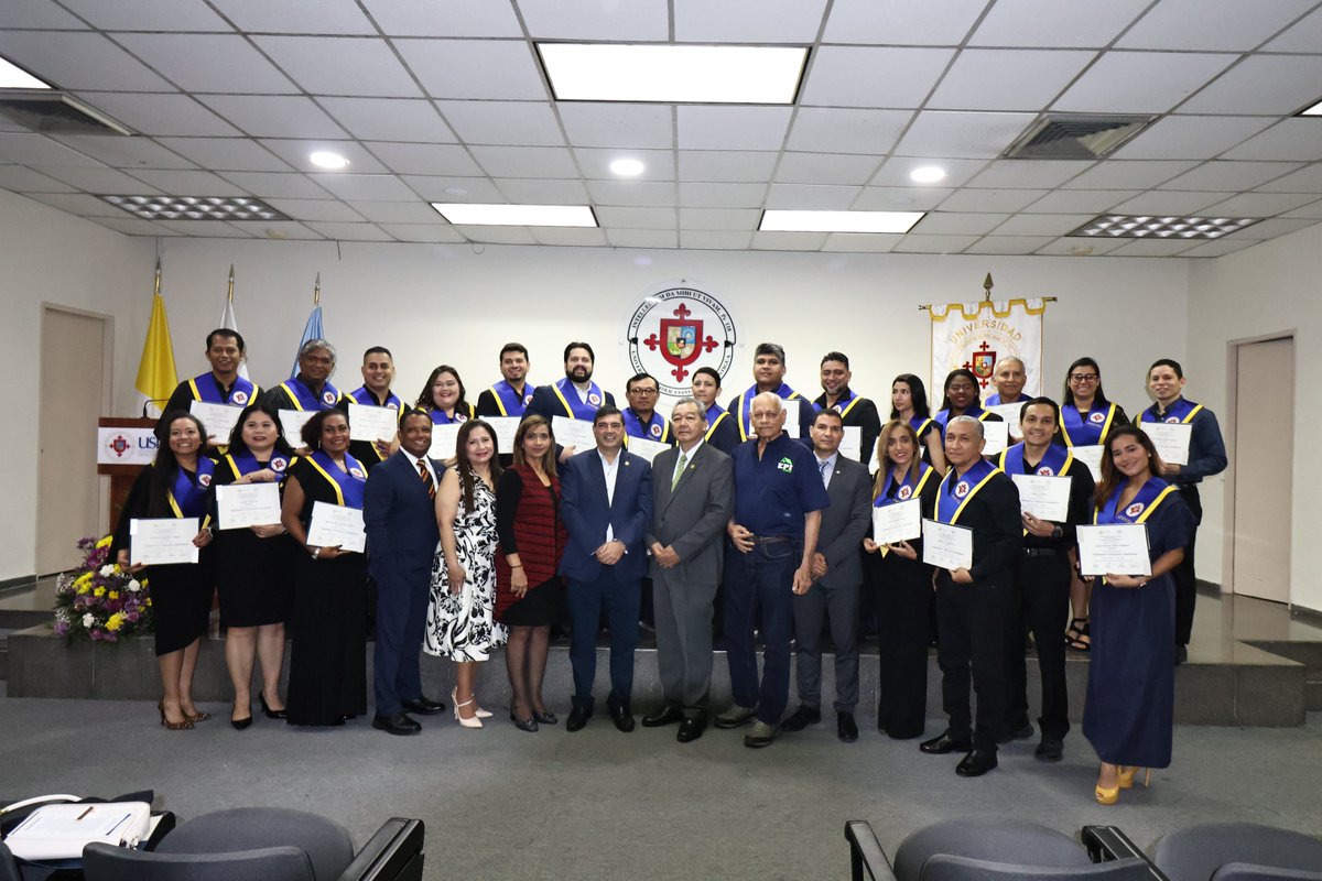 USMApanama's tweet image. 🎓✨ El pasado sábado celebramos con orgullo la graduación del Diplomado en Valuaciones Inmobiliarias en la USMA.
¡Felicidades a todos los graduandos por este gran logro profesional! 🏡📚
#USMAPANAMA #ValuacionesInmobiliarias #EducaciónContinua #OrgulloUSMA